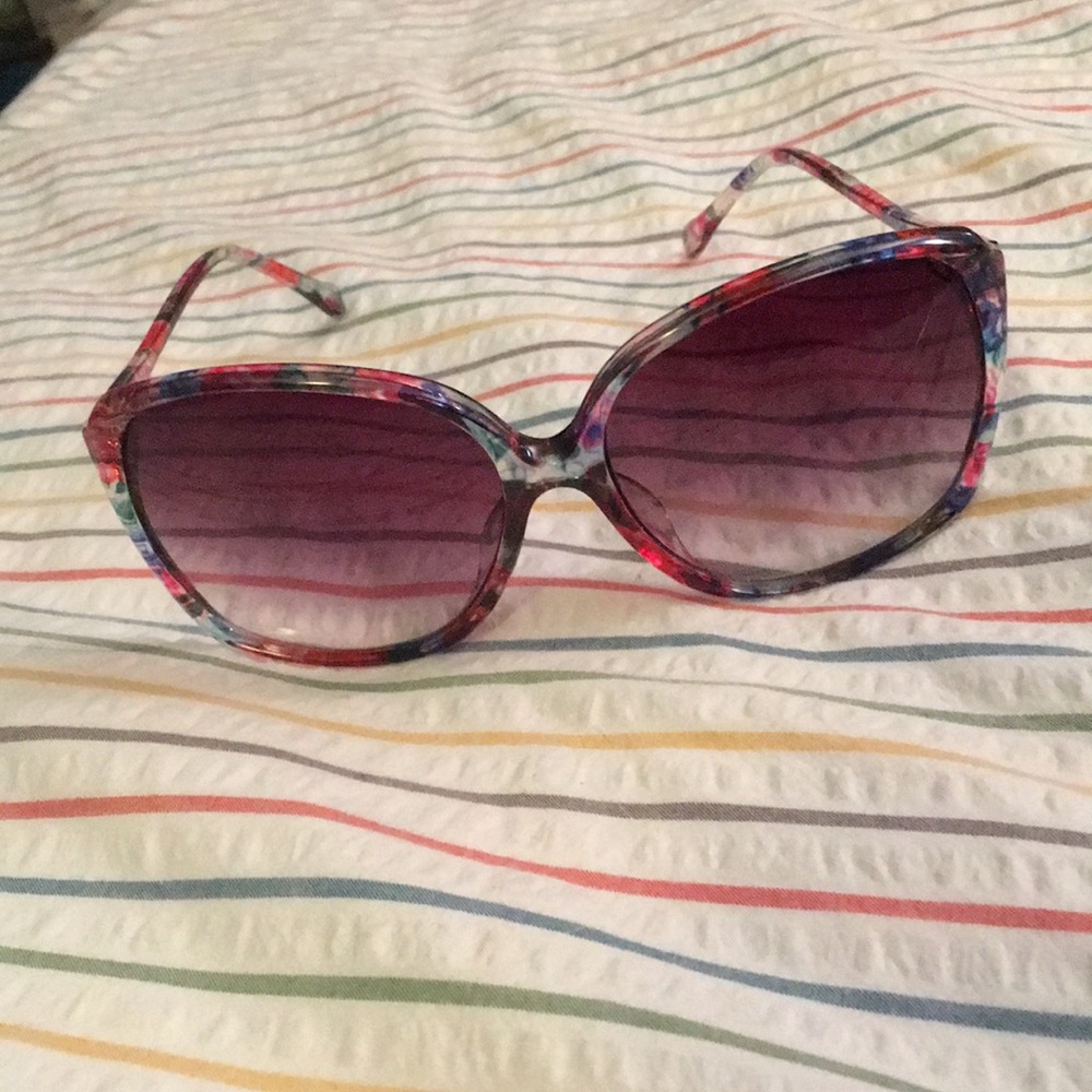 Oversized sunglasses